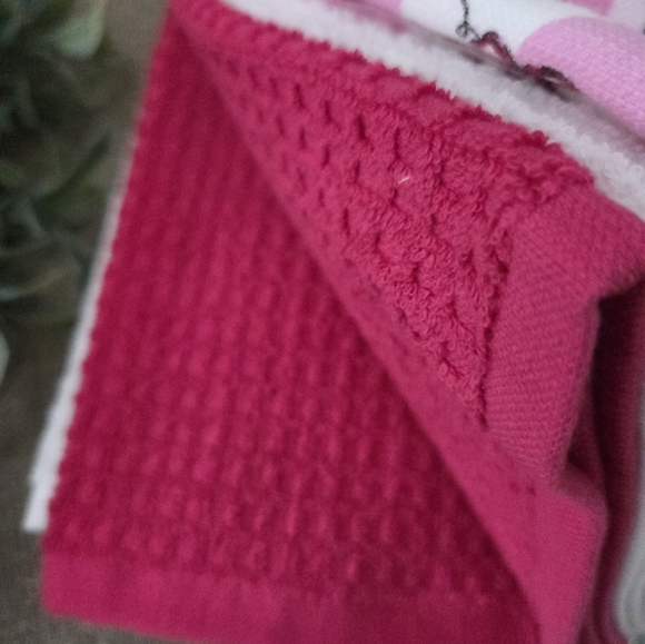 La Cuisine Pink Poodle Print Kitchen Towels - Picture 4 of 6